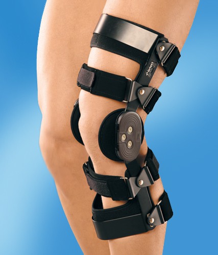 Ортез на коленный сустав с регулятором объёма движения (правый/левый) PO-303