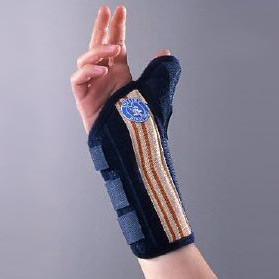 Ортез подростковый для стабилизации лучезапястного сустава и большого пальца Thuasne Ligaflex Manu Junior арт. 2630